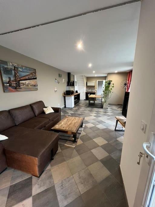 Grand Duplex De 80M2 Lejlighed Alençon Eksteriør billede